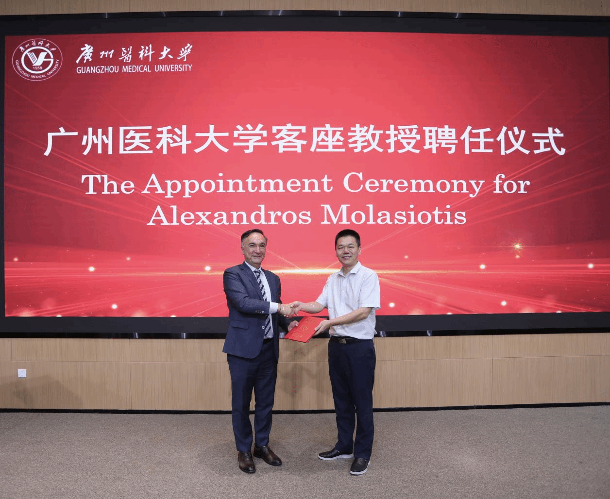 肿瘤护理领域知名学者Alex Molassiotis受聘为赌博平台客座教授并参与学术研讨